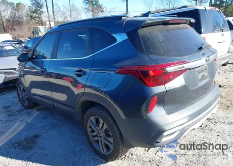 2021 Kia Seltos S из США, поврежденный, VIN KNDEUCAAXM7170205